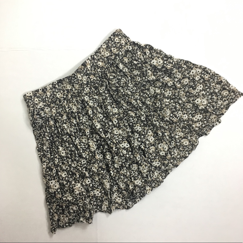 Brandy Melville Circle Skirt - Picture 2 of 5